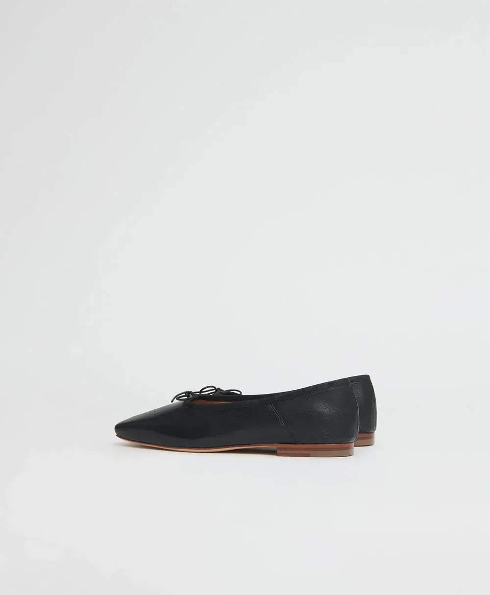 Square Toe Ballerina – Black