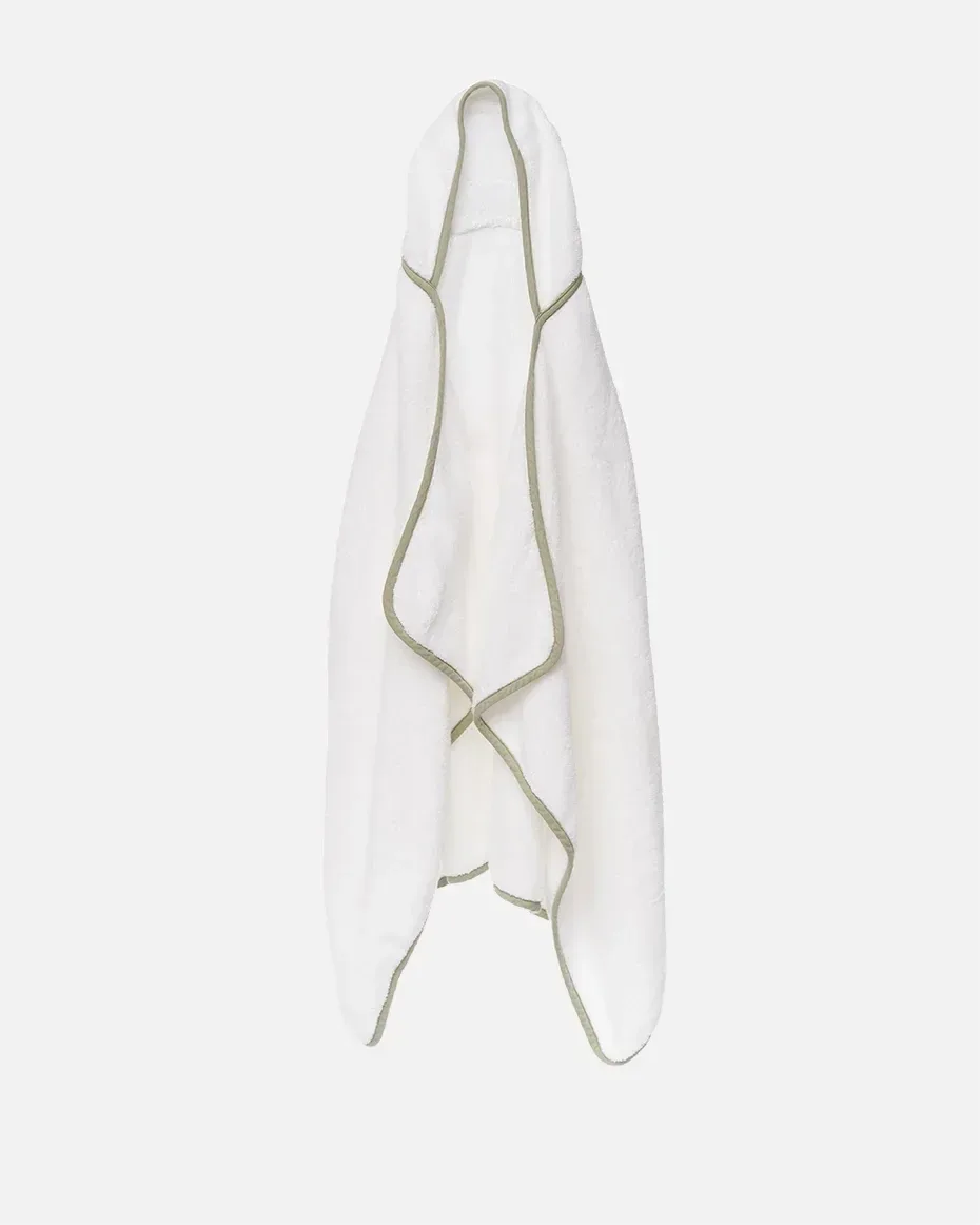 The Hooded Towel + 2 Washcloth Set