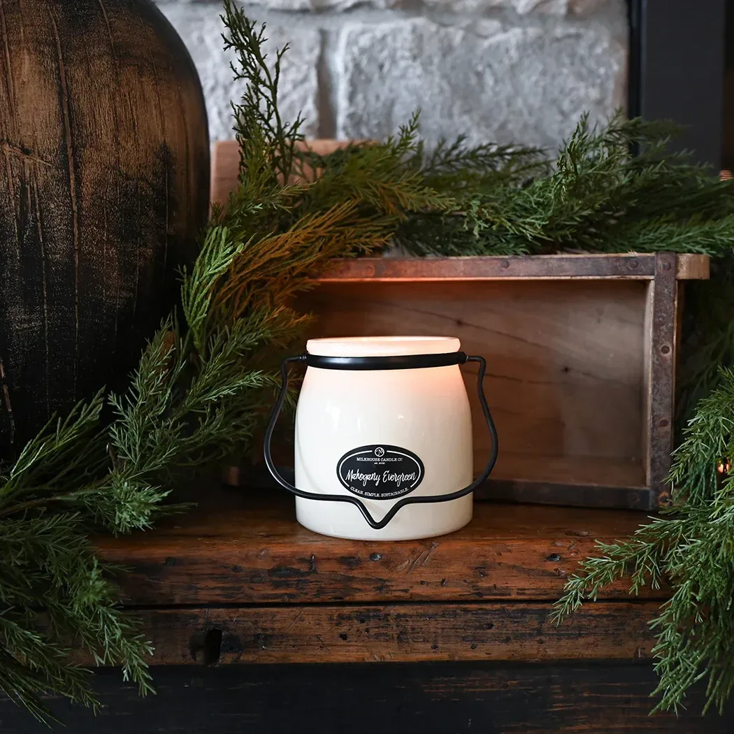 Mahogany Evergreen Candle – 16 oz Butter Jar