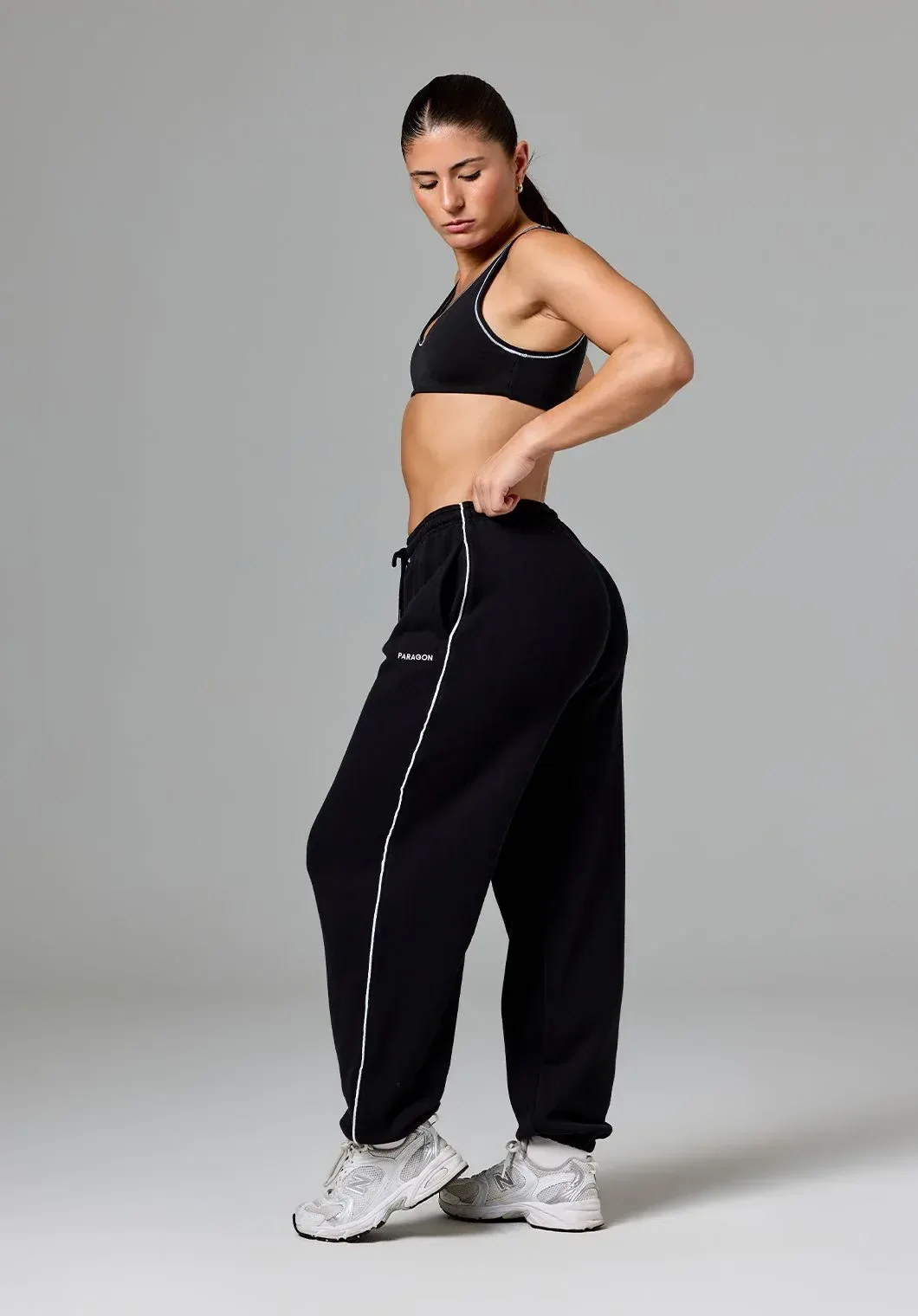 CloudEase™ ShapeLock™ Oversized Contrast Jogger Black